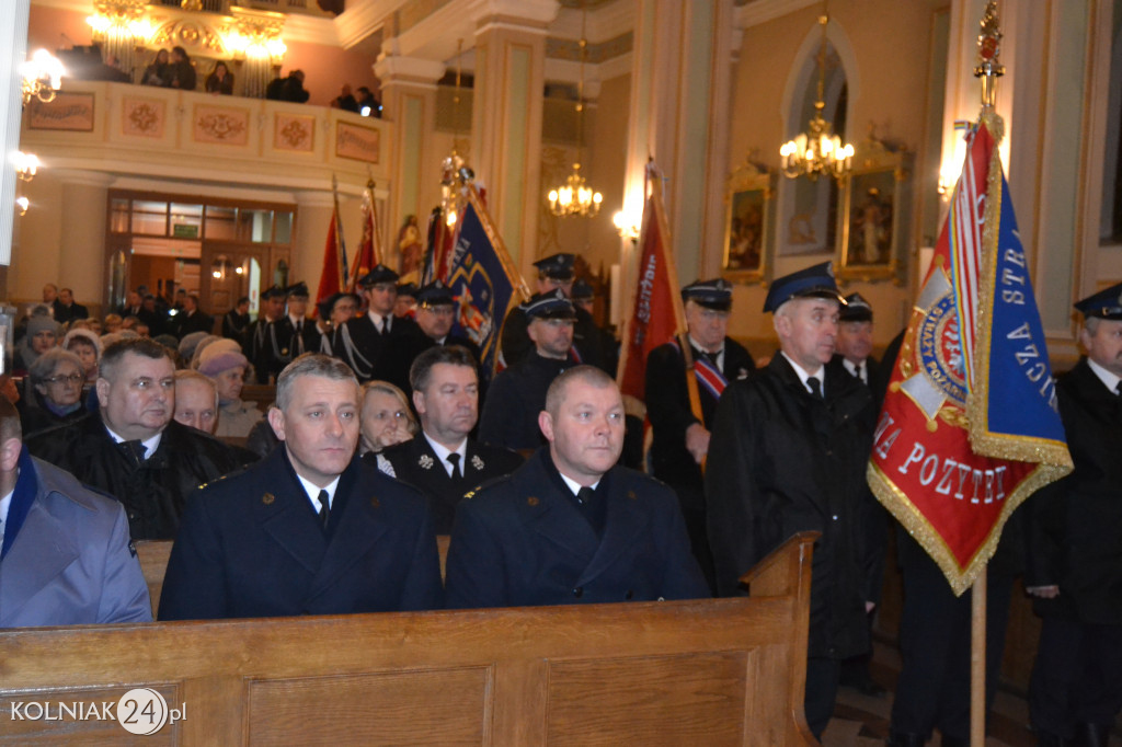 Msza święta za zmarłych strażaków i policjantów