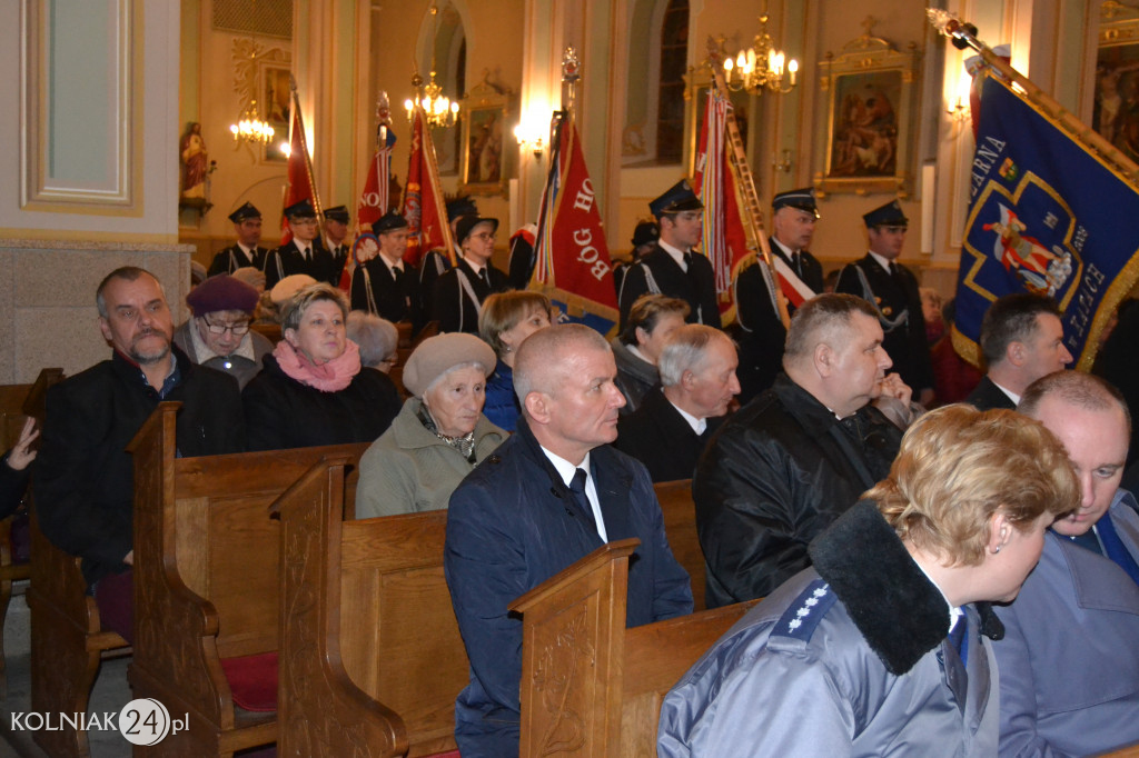 Msza święta za zmarłych strażaków i policjantów
