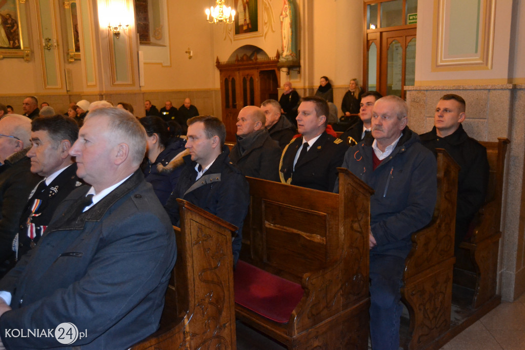 Msza święta za zmarłych strażaków i policjantów