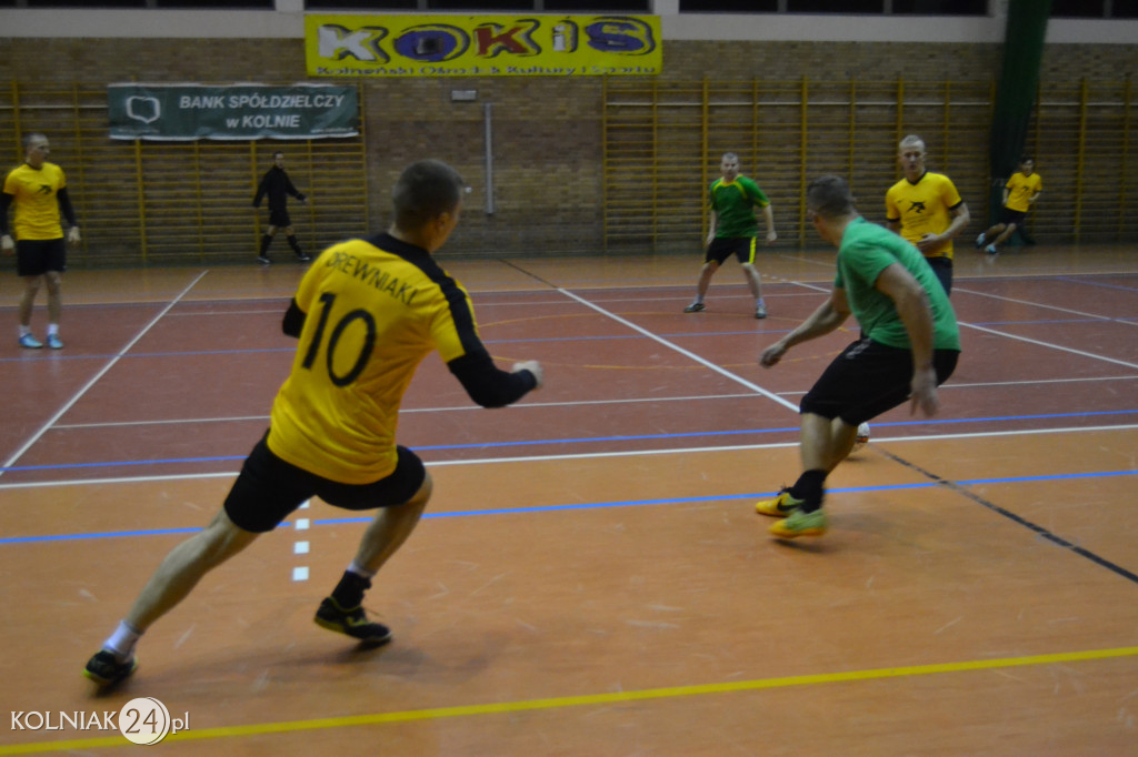 Trzecia kolejka halówki