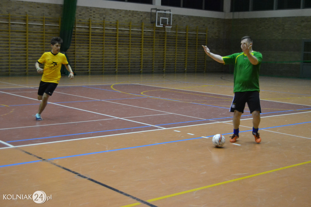 Trzecia kolejka halówki