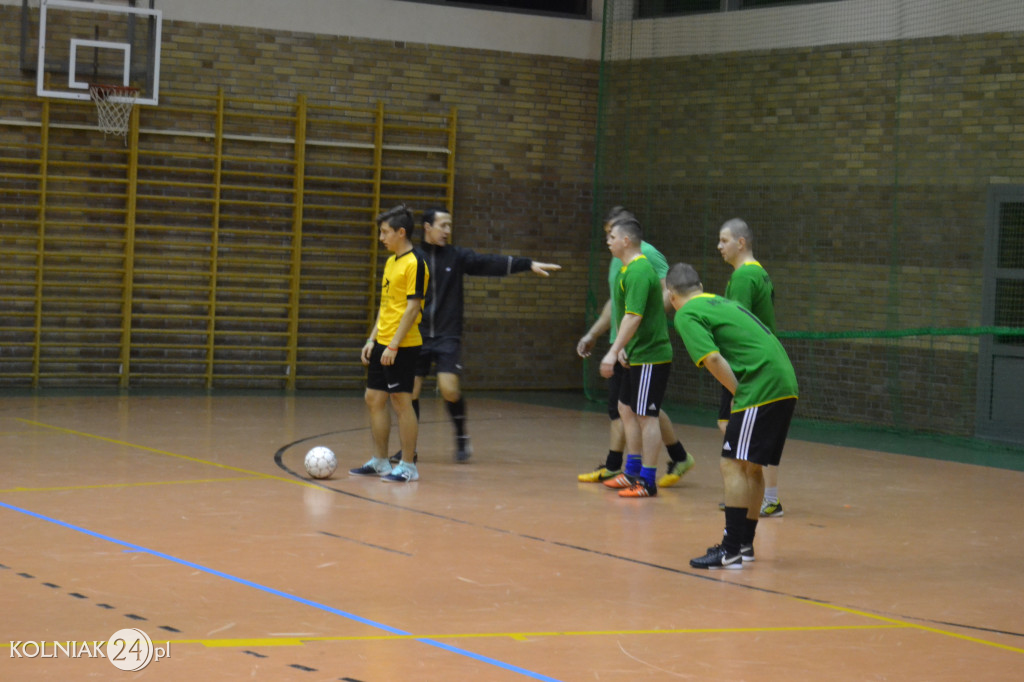 Trzecia kolejka halówki