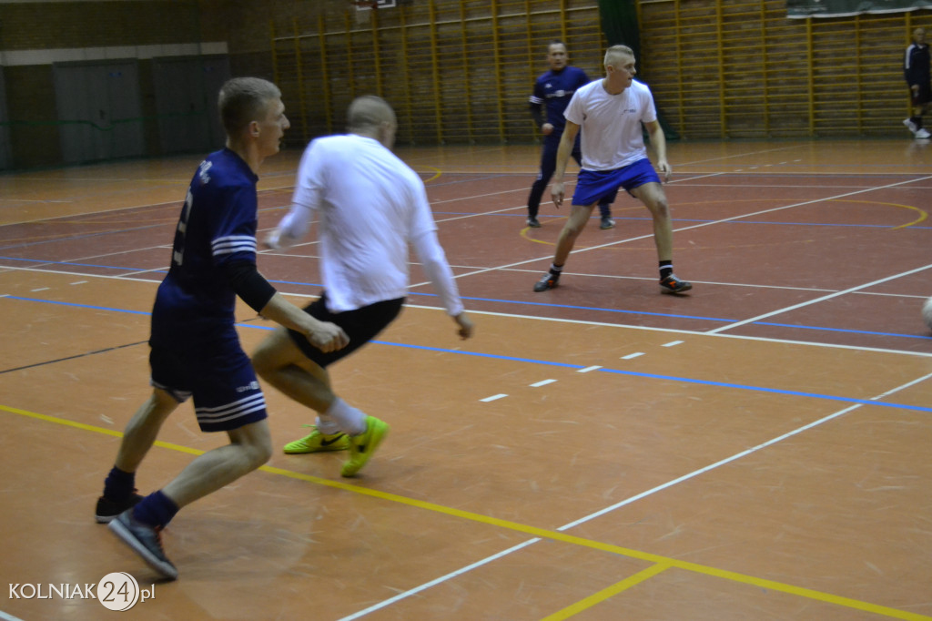 Trzecia kolejka halówki