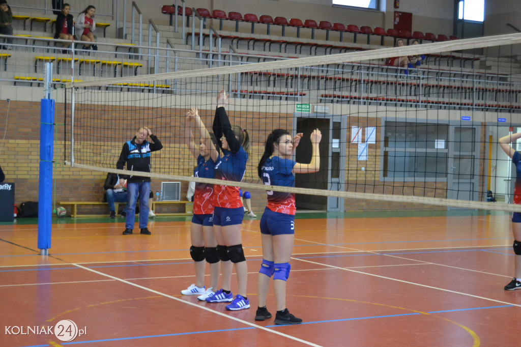 Ruszyły  rozgrywki II ligi piłki siatkowej dziewcząt
