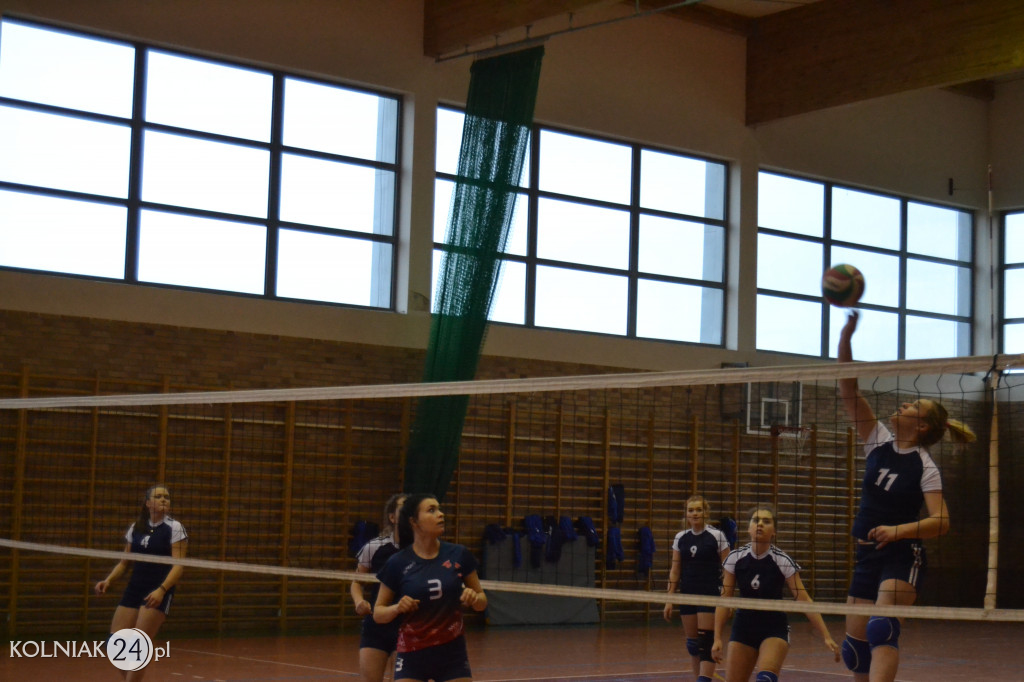 Ruszyły  rozgrywki II ligi piłki siatkowej dziewcząt