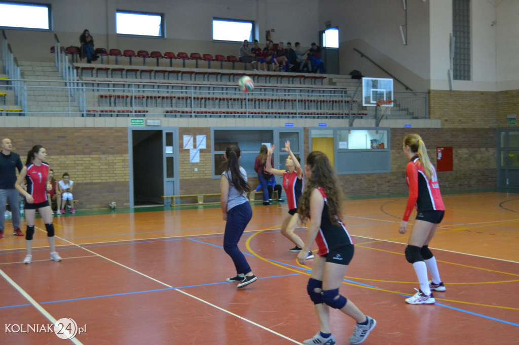 Ruszyły  rozgrywki II ligi piłki siatkowej dziewcząt