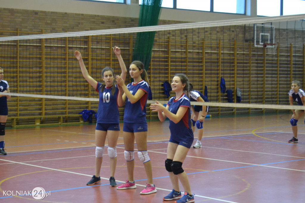 Ruszyły  rozgrywki II ligi piłki siatkowej dziewcząt