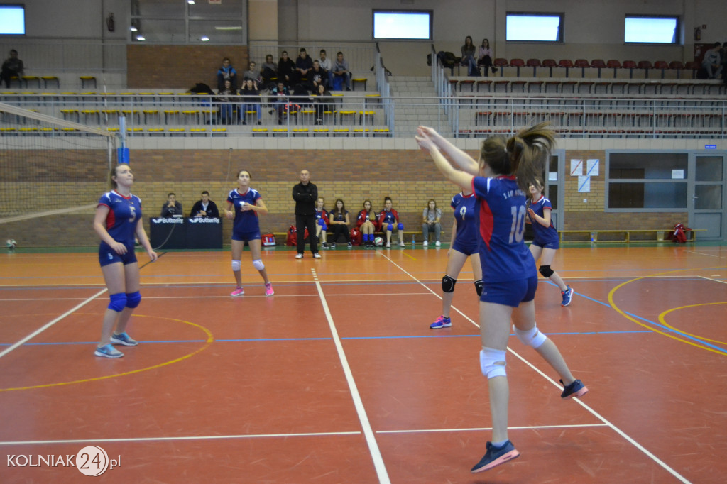 Ruszyły  rozgrywki II ligi piłki siatkowej dziewcząt