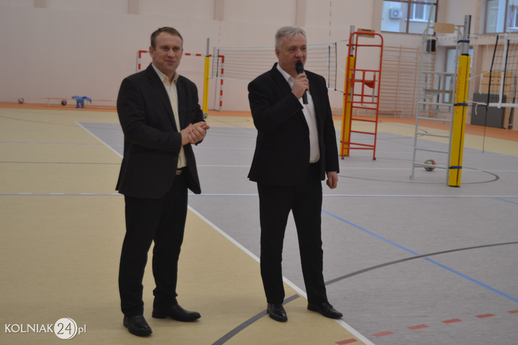 Turniej siatkowy dziewcząt o puchar dyrektora