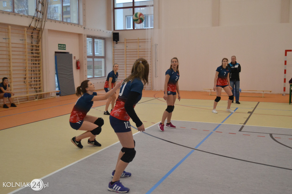 Turniej siatkowy dziewcząt o puchar dyrektora