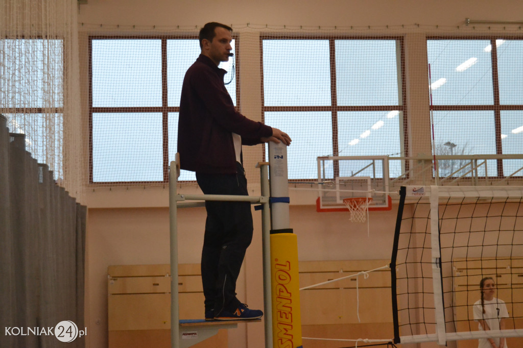 Turniej siatkowy dziewcząt o puchar dyrektora