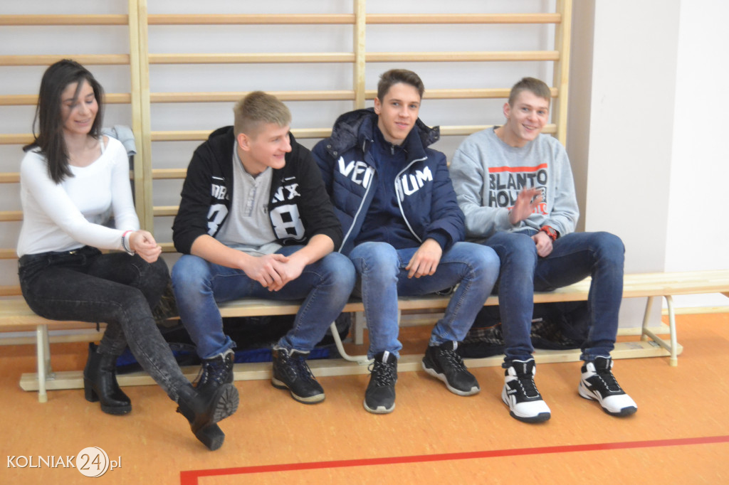 Turniej siatkowy dziewcząt o puchar dyrektora