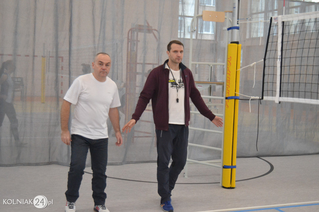 Turniej siatkowy dziewcząt o puchar dyrektora