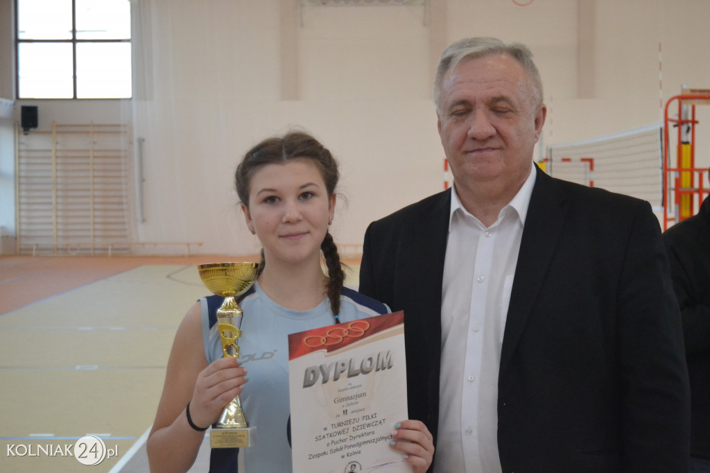Turniej siatkowy dziewcząt o puchar dyrektora