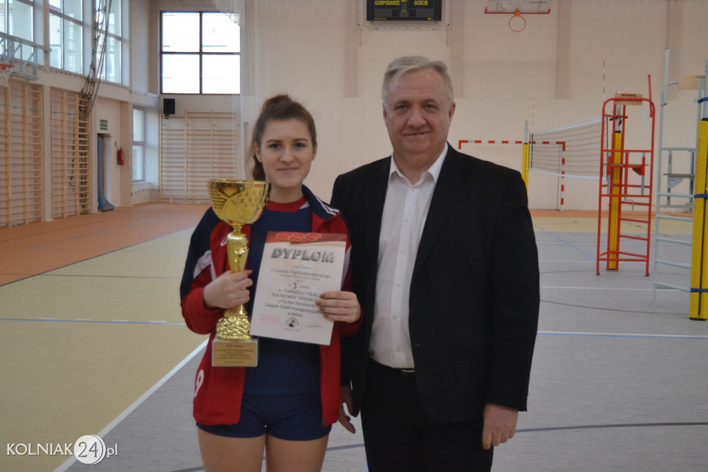 Turniej siatkowy dziewcząt o puchar dyrektora