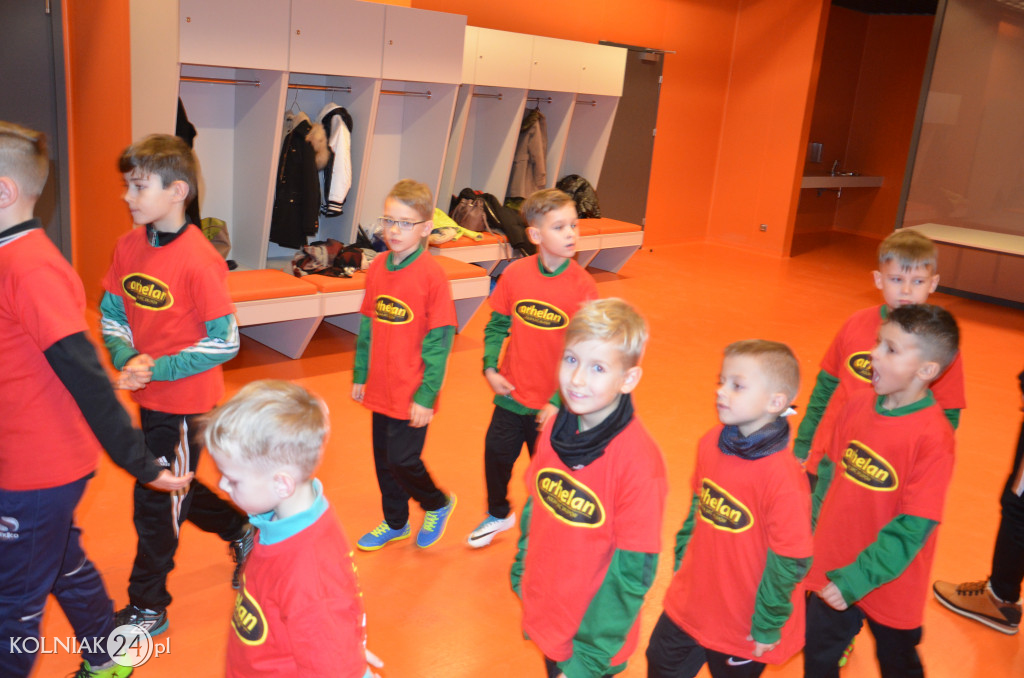 Zawodnicy Orła Kolno asystowali piłkarzom Ekstraklasy