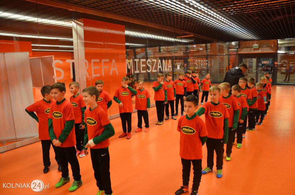 Zawodnicy Orła Kolno asystowali piłkarzom Ekstraklasy