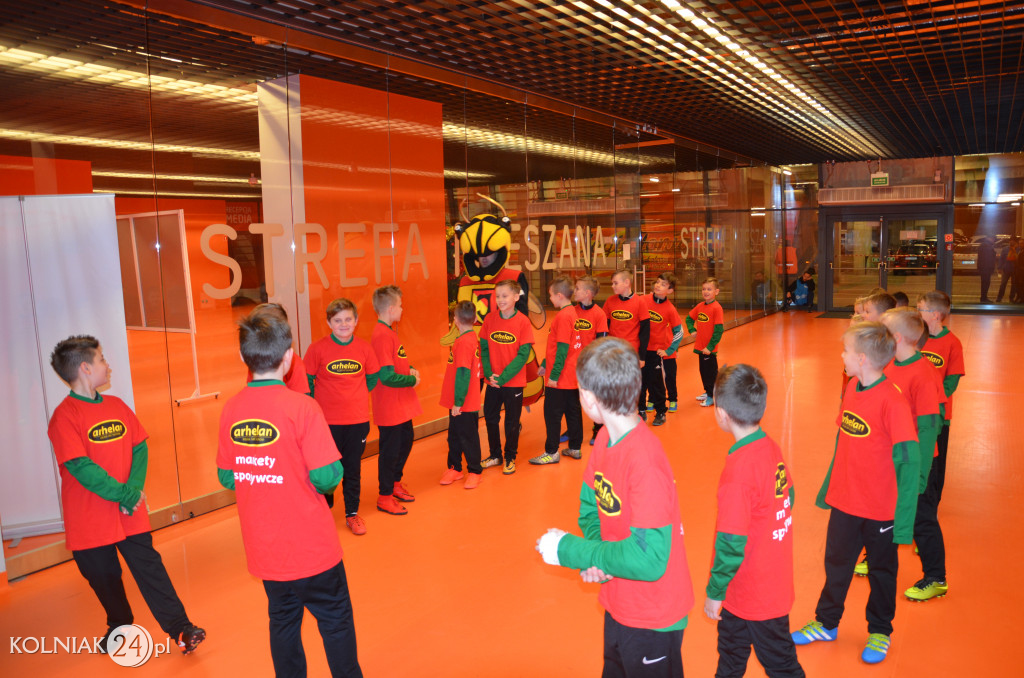 Zawodnicy Orła Kolno asystowali piłkarzom Ekstraklasy