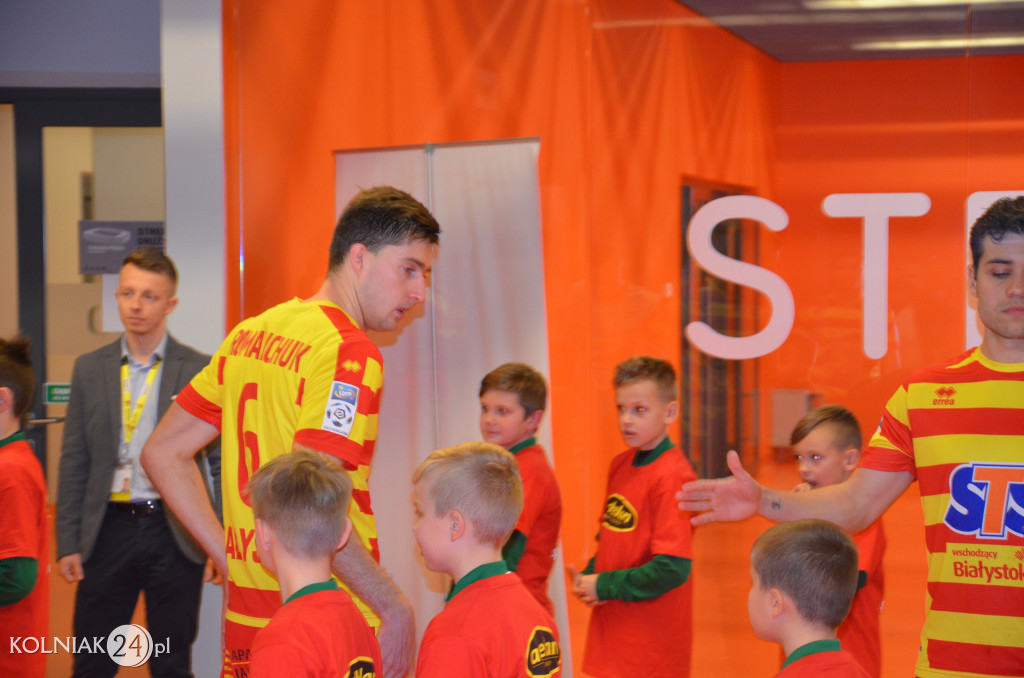 Zawodnicy Orła Kolno asystowali piłkarzom Ekstraklasy