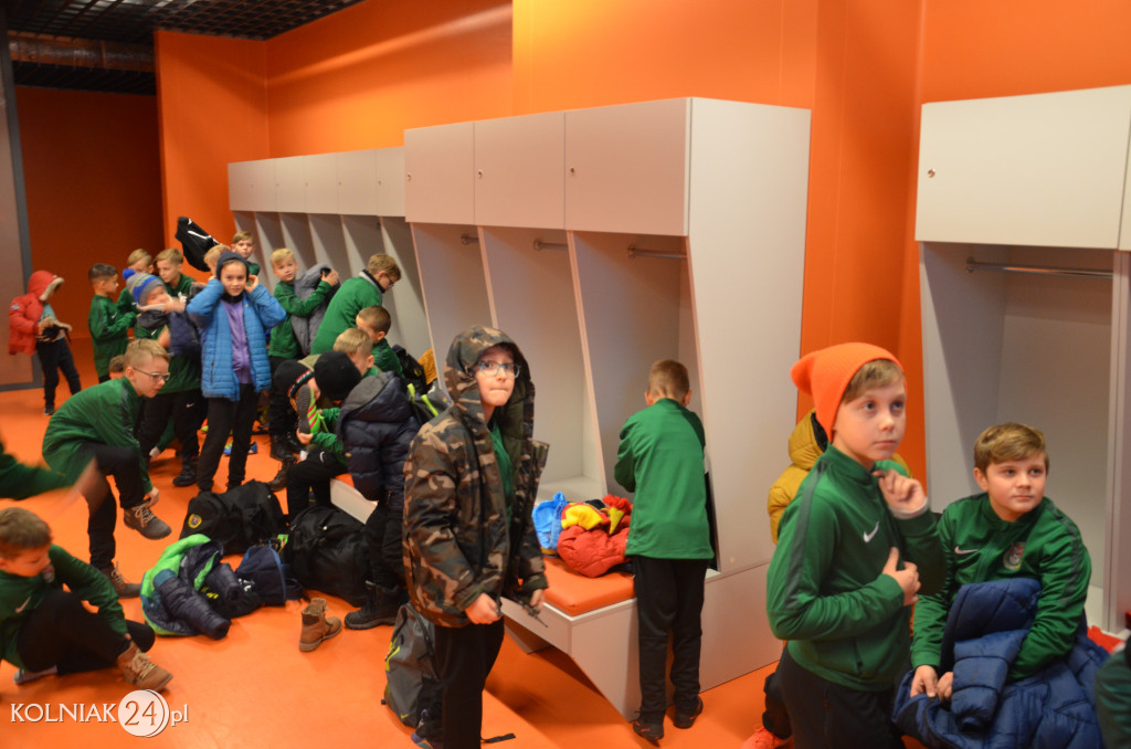 Zawodnicy Orła Kolno asystowali piłkarzom Ekstraklasy