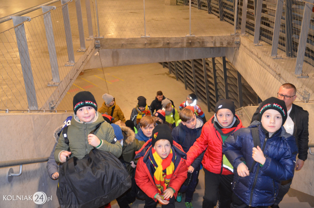 Zawodnicy Orła Kolno asystowali piłkarzom Ekstraklasy