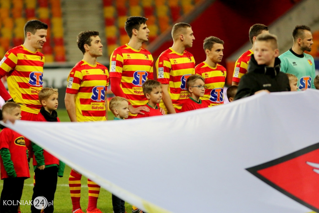 Zawodnicy Orła Kolno asystowali piłkarzom Ekstraklasy