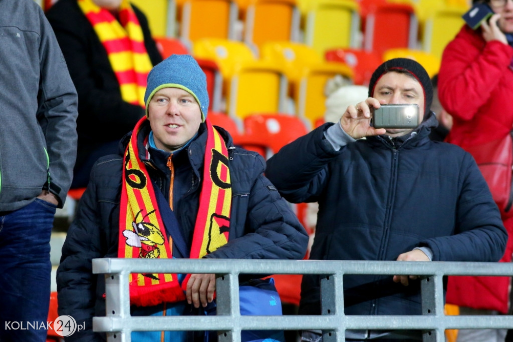 Zawodnicy Orła Kolno asystowali piłkarzom Ekstraklasy