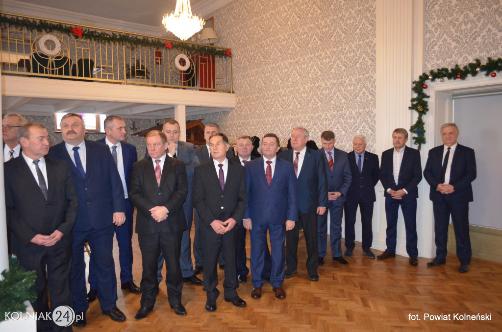 Władze powiatu zorganizowały spotkanie opłatkowe