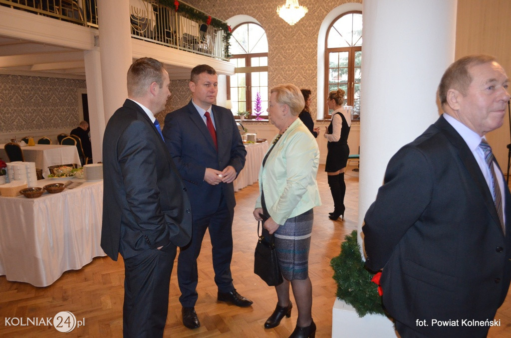 Władze powiatu zorganizowały spotkanie opłatkowe