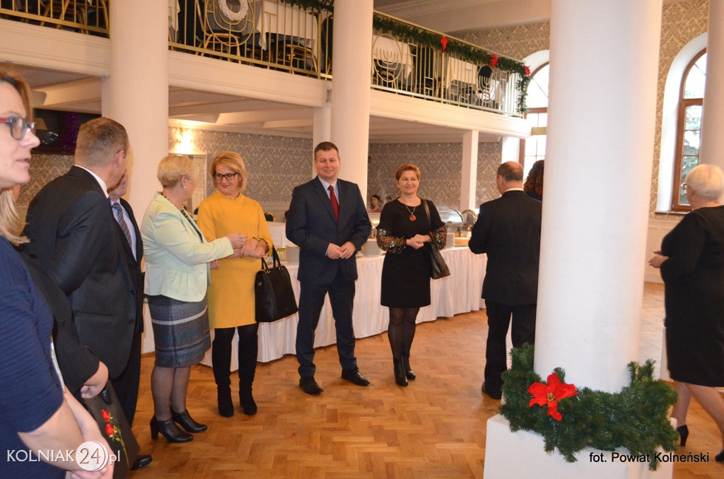 Władze powiatu zorganizowały spotkanie opłatkowe