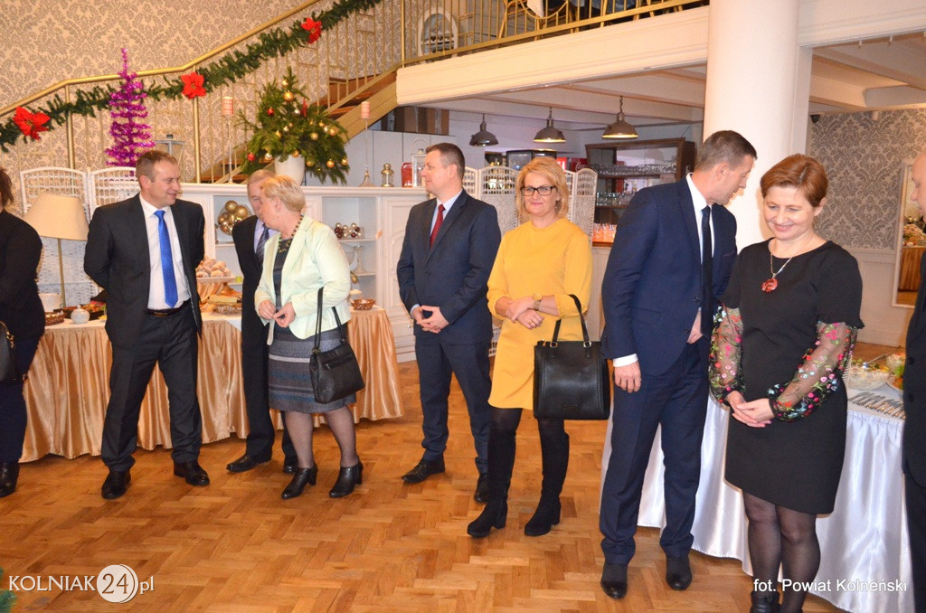 Władze powiatu zorganizowały spotkanie opłatkowe