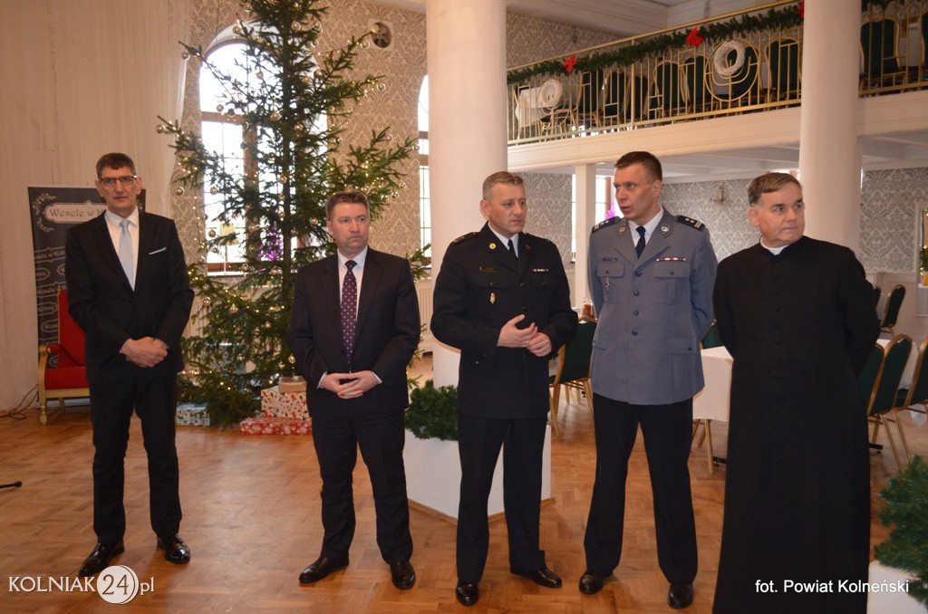 Władze powiatu zorganizowały spotkanie opłatkowe