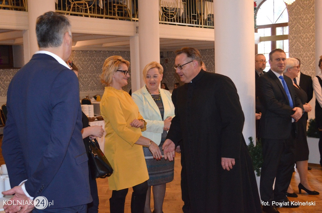 Władze powiatu zorganizowały spotkanie opłatkowe