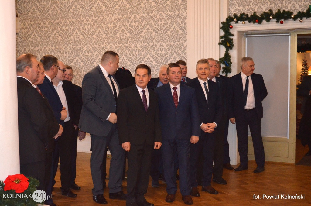 Władze powiatu zorganizowały spotkanie opłatkowe