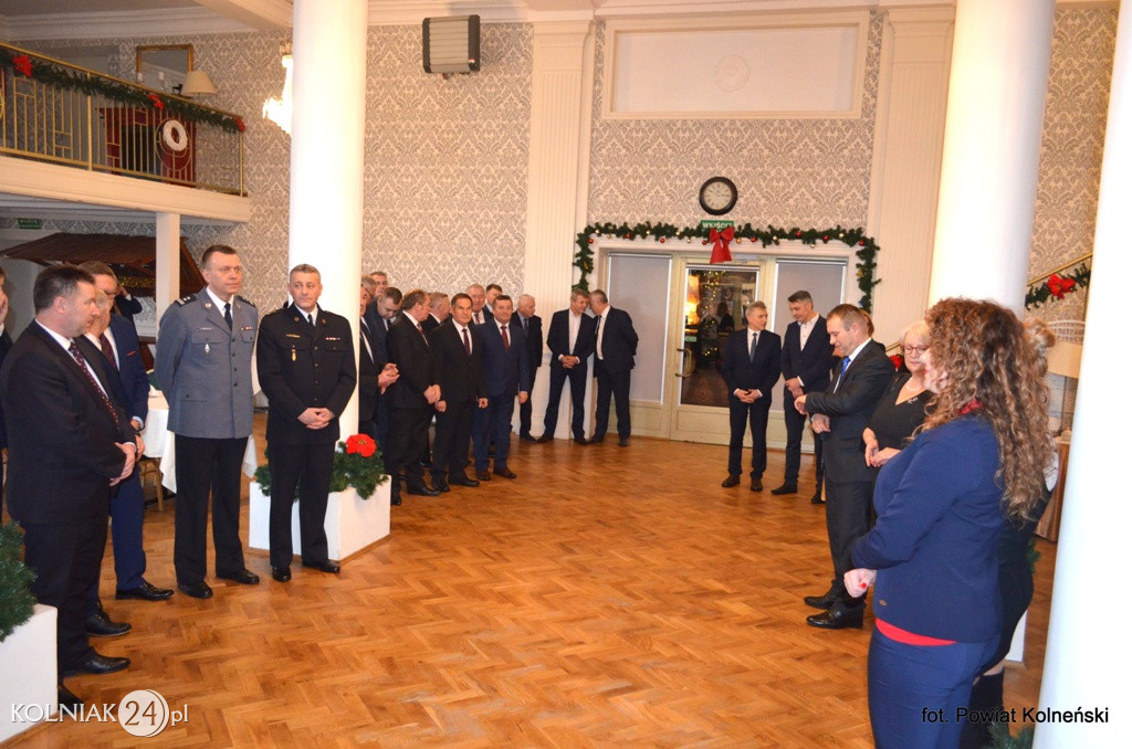 Władze powiatu zorganizowały spotkanie opłatkowe
