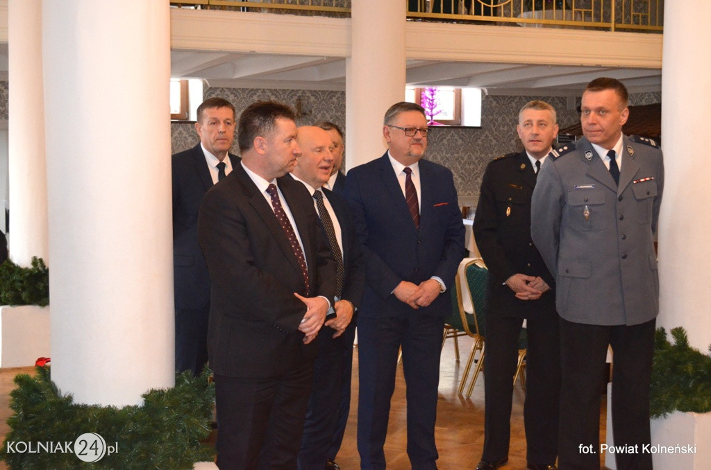 Władze powiatu zorganizowały spotkanie opłatkowe