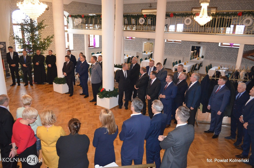 Władze powiatu zorganizowały spotkanie opłatkowe