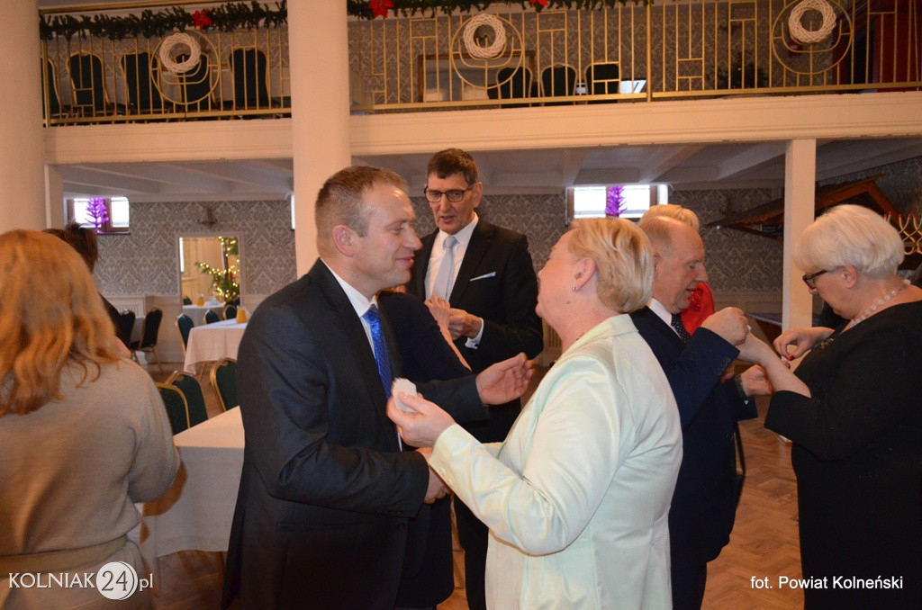 Władze powiatu zorganizowały spotkanie opłatkowe