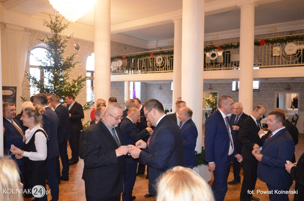 Władze powiatu zorganizowały spotkanie opłatkowe