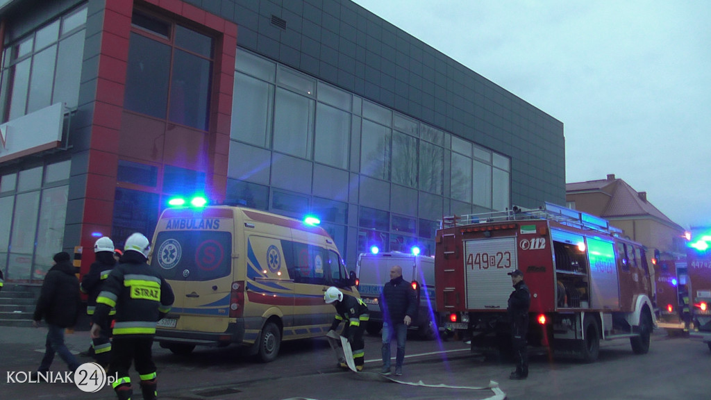 Pożar galerii handlowej w Kolnie