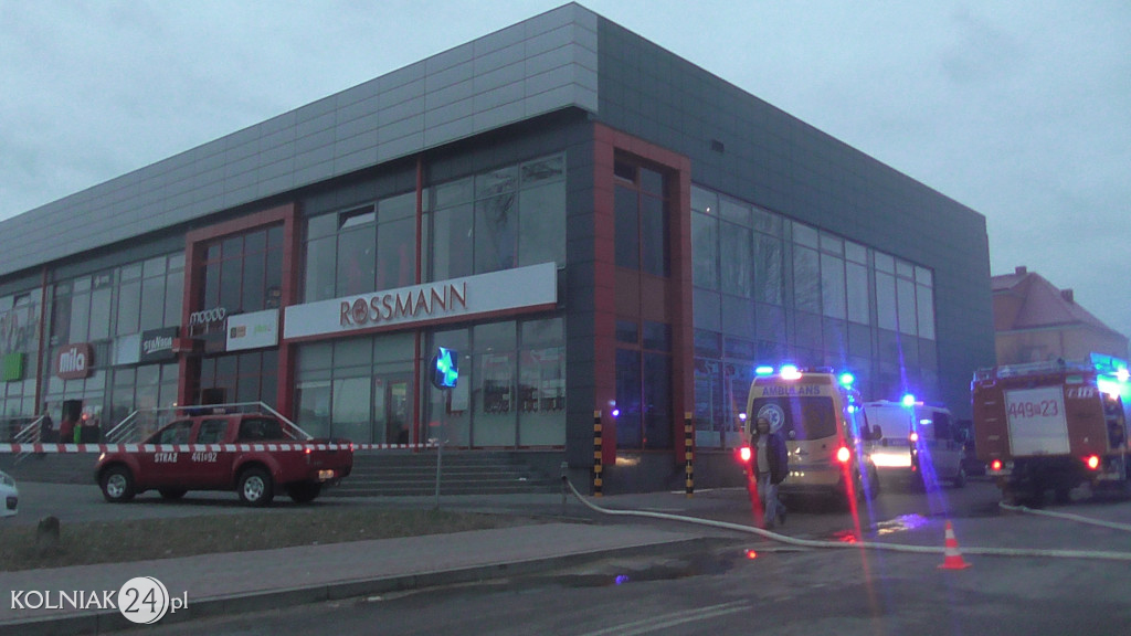 Pożar galerii handlowej w Kolnie