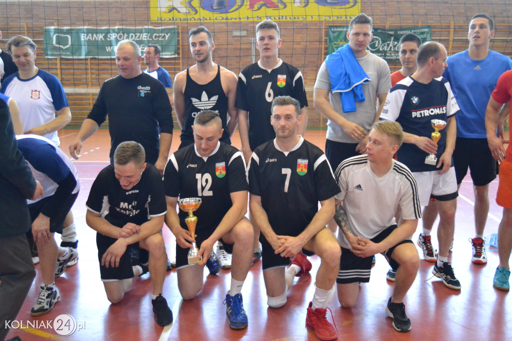 Turniej piłki siatkowej o puchar burmistrza