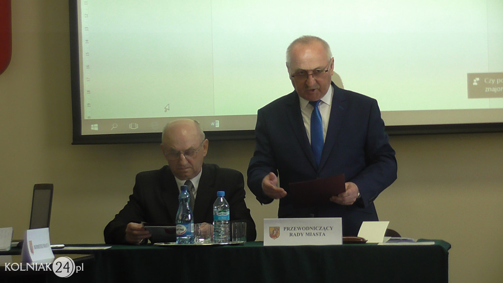 Sesja była okazją do złożenia gratulacji wszystkim uczniom