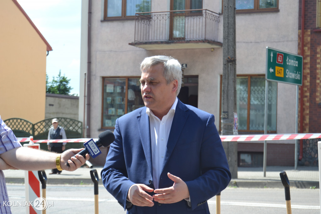Burmistrz chwycił za łopatę