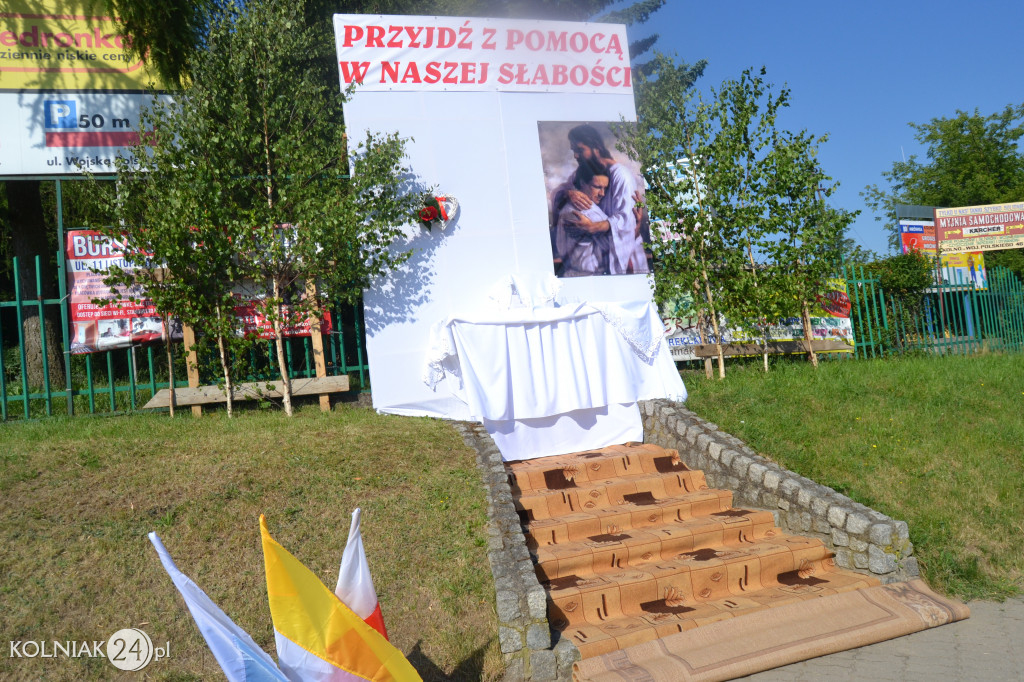 Dwie precesje na ulicach Kolna