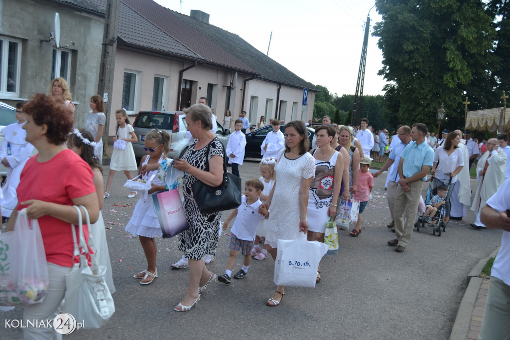 Dwie precesje na ulicach Kolna