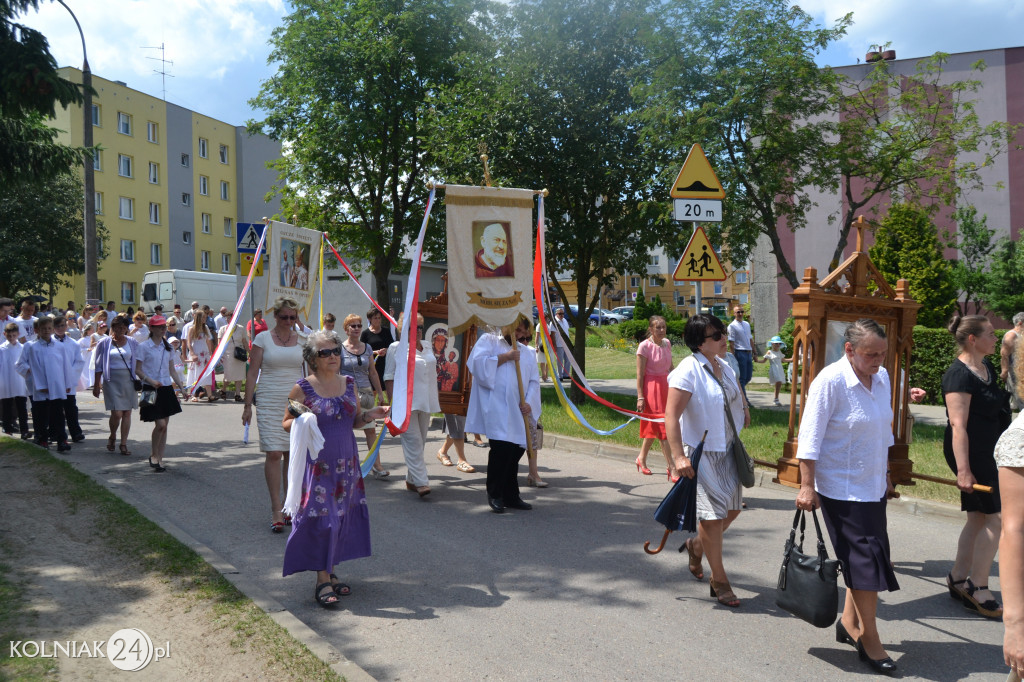 Dwie precesje na ulicach Kolna