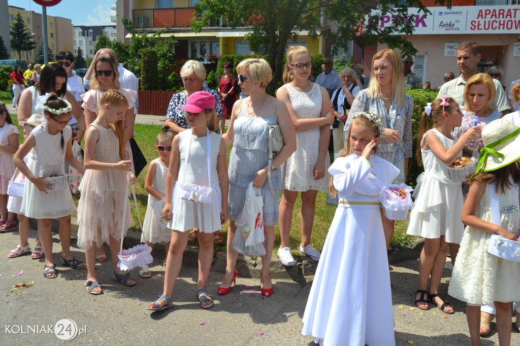 Dwie precesje na ulicach Kolna