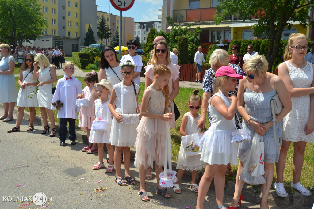 Dwie precesje na ulicach Kolna
