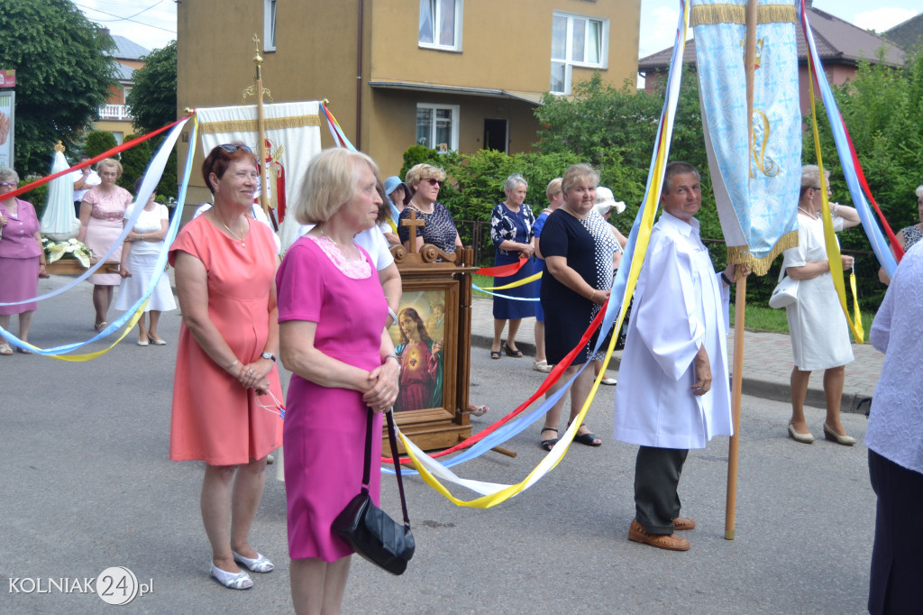 Dwie precesje na ulicach Kolna